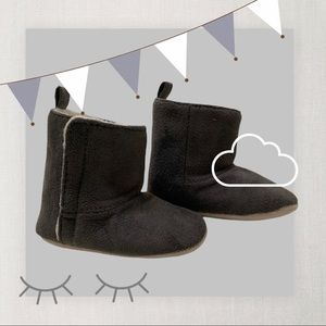 Newborn Gray Ugg Booties